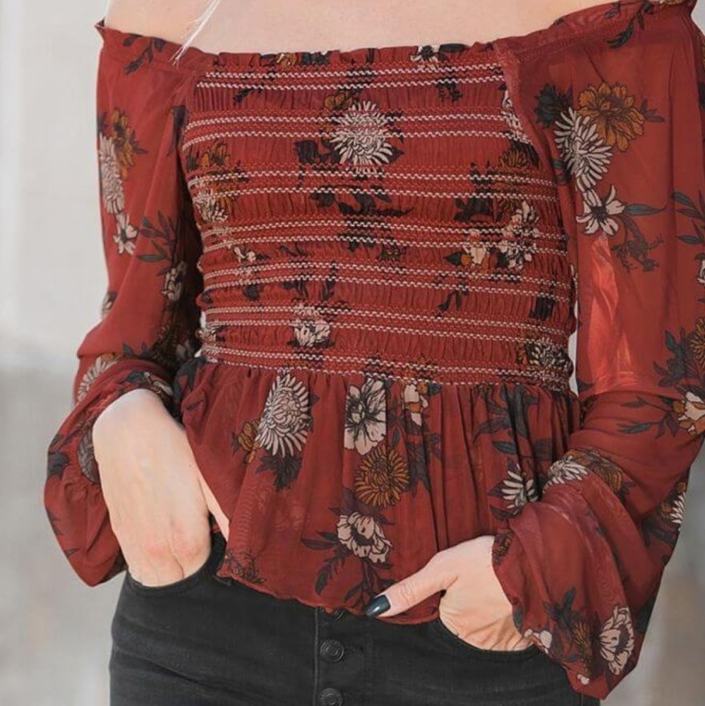 Willow & Root top